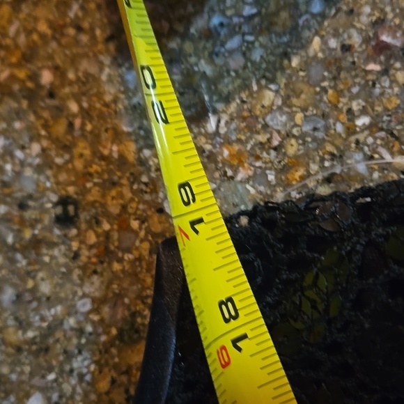 Maggy London NWT black sleeveless sequin shift dress with scalloped hem - Picture 7 of 7